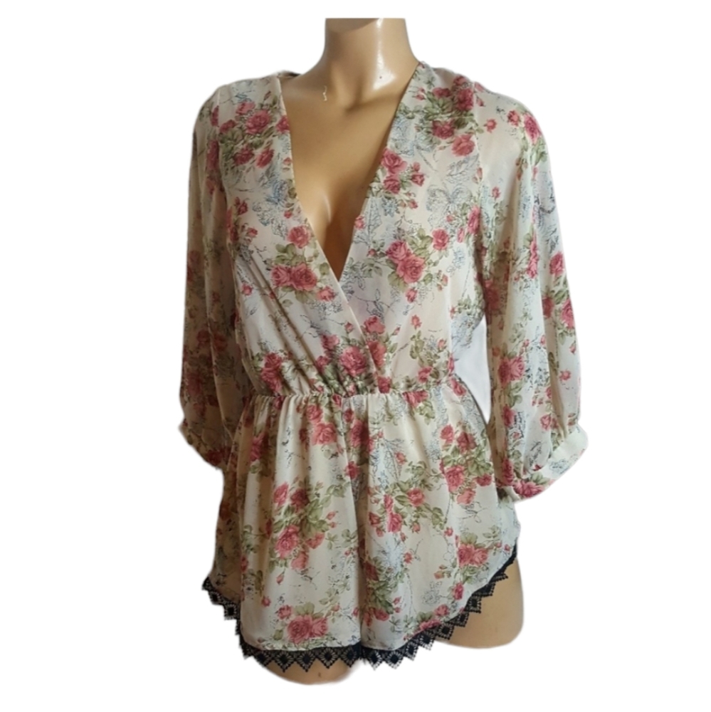 Sweet Life Audrey rosebud romper Size S